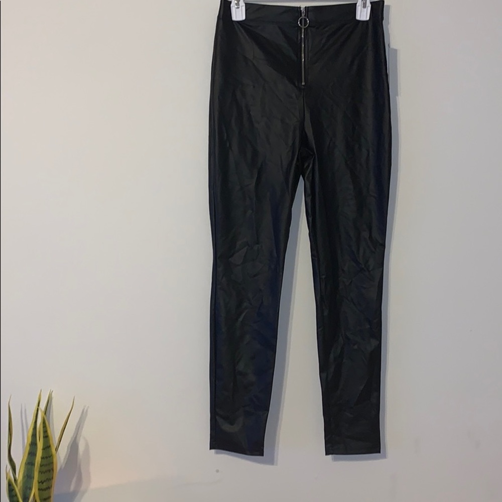 Leather skinny pants